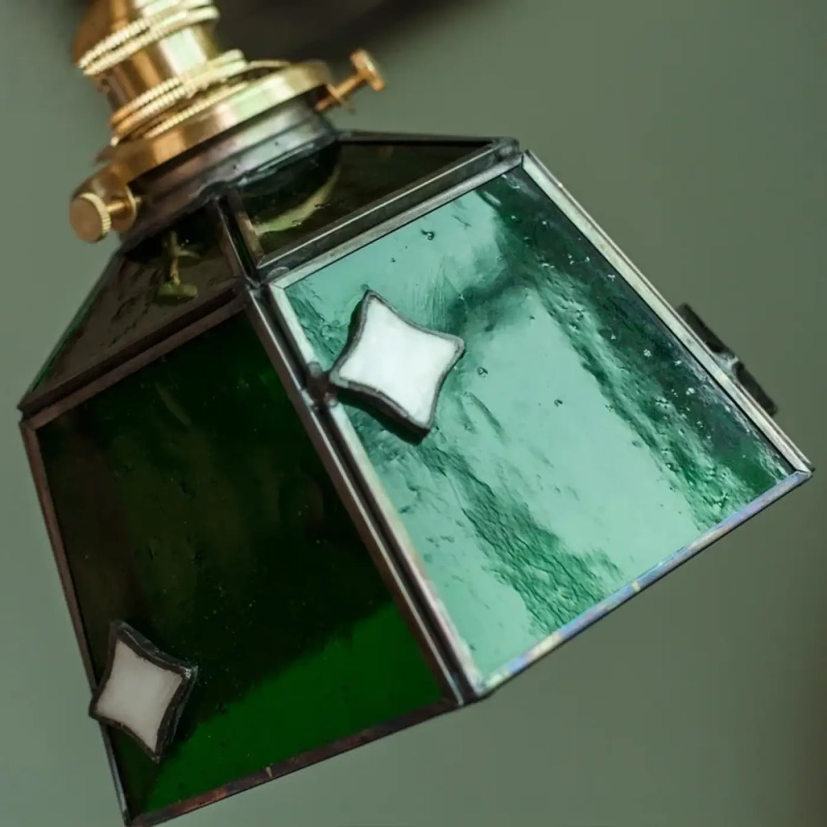 Suspension Verre Vert Art Déco Cuivre | Ali