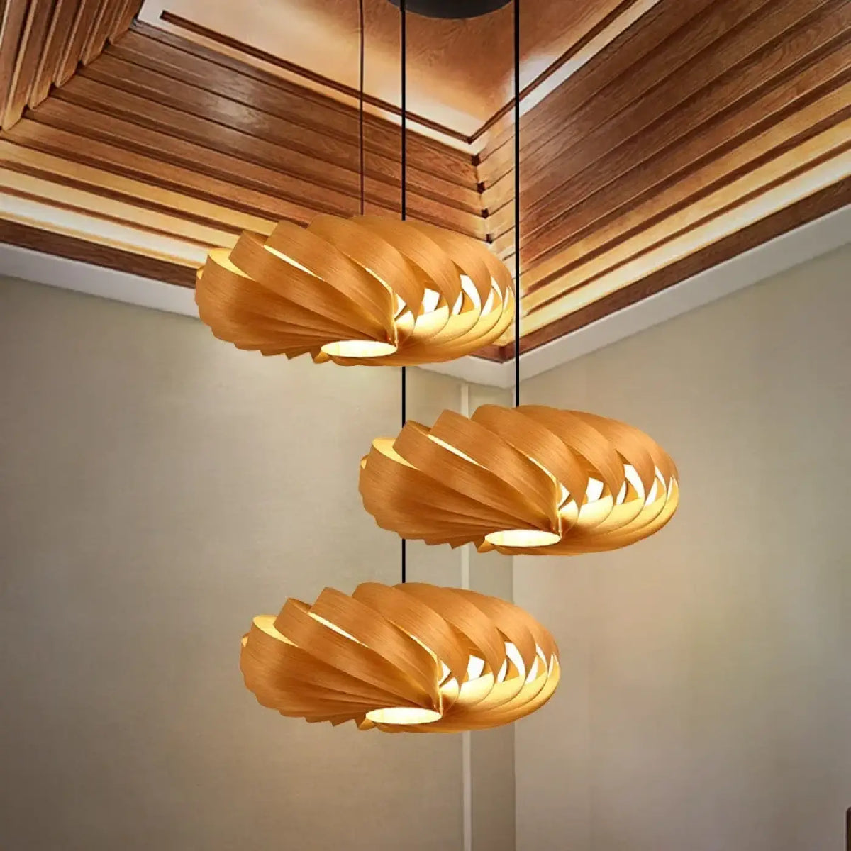 Lampe Suspendue en Bois à Globes | Ili