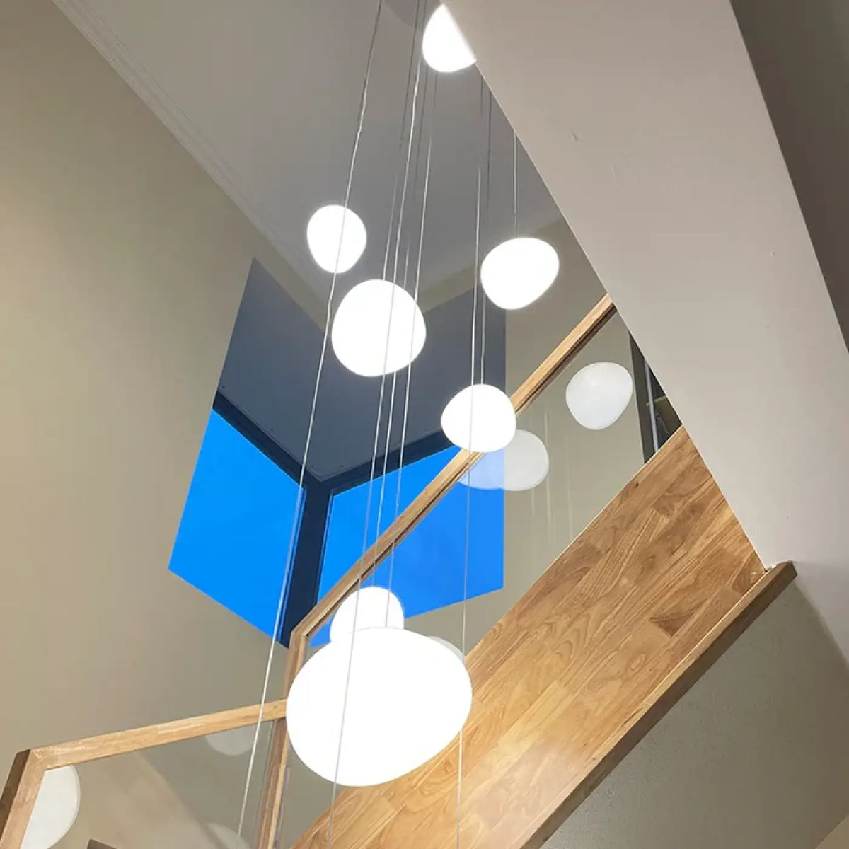 Lampe Suspendue Cascade à Boules Lumineuses | Sila