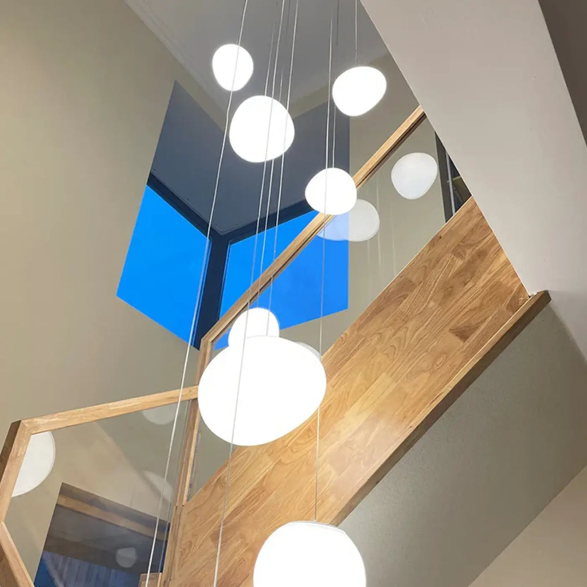 Lampe Suspendue Cascade à Boules Lumineuses | Sila
