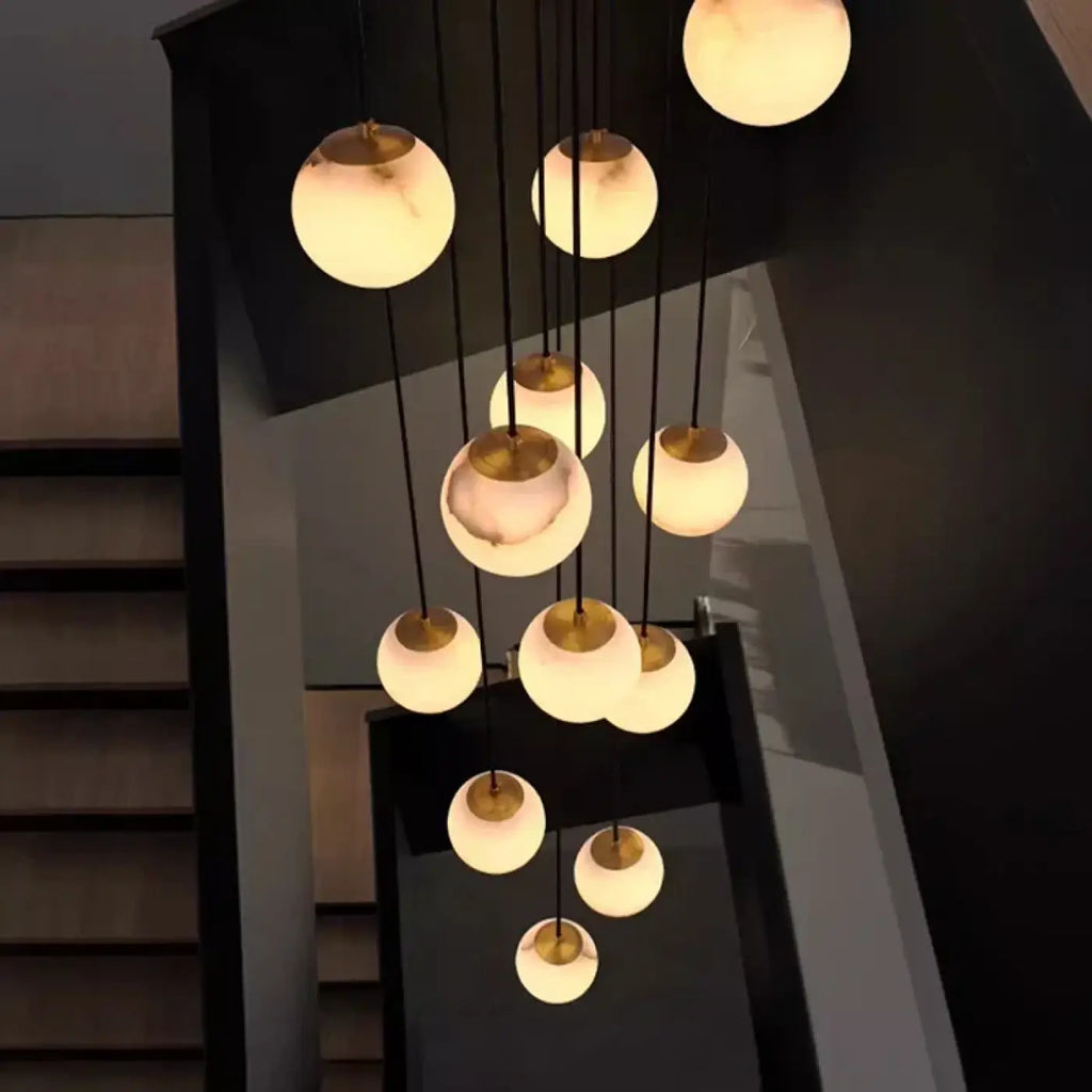 Lampe Suspendue Grappe Marbrée Blanche et Dorée | Lumo