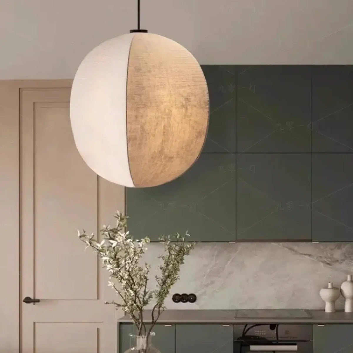 Suspension Sphère Bicolore en Tissu Blanc | Amo