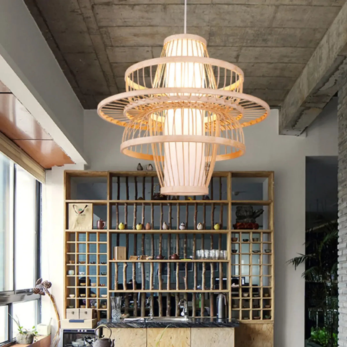 Lampe Suspendue Sculptée en Bambou Naturel | Roro