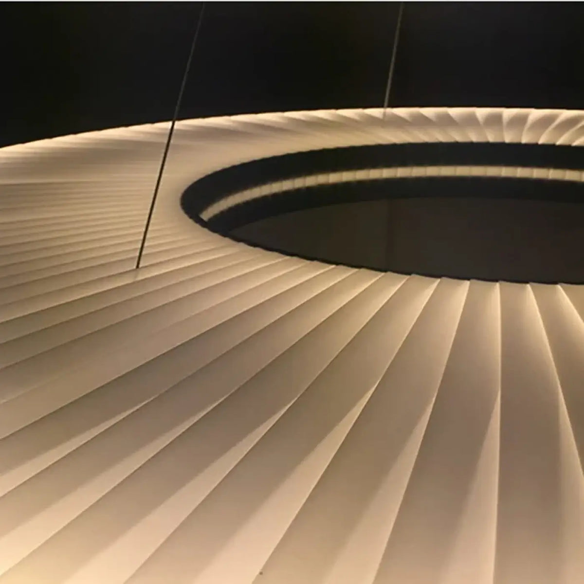 Suspension LED Blanc Cassé Design Moderne | Kora