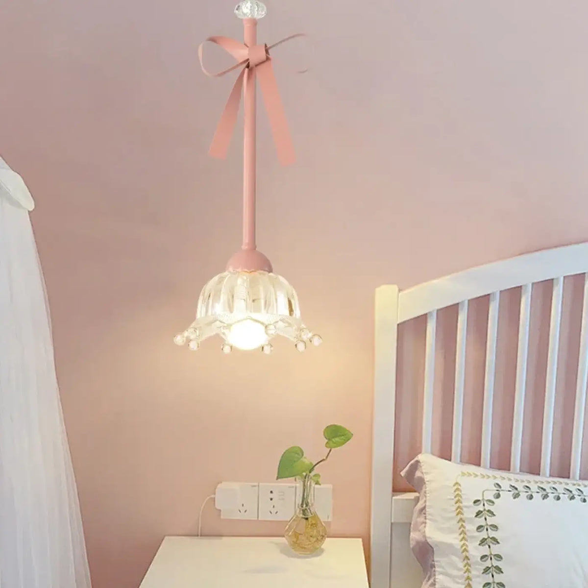 Lampe Suspendue Design à Rubans Roses et Verre | Fava